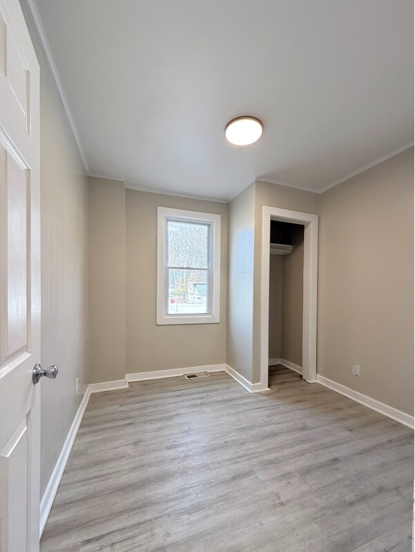 Building Photo - 16 Jenkins Ave