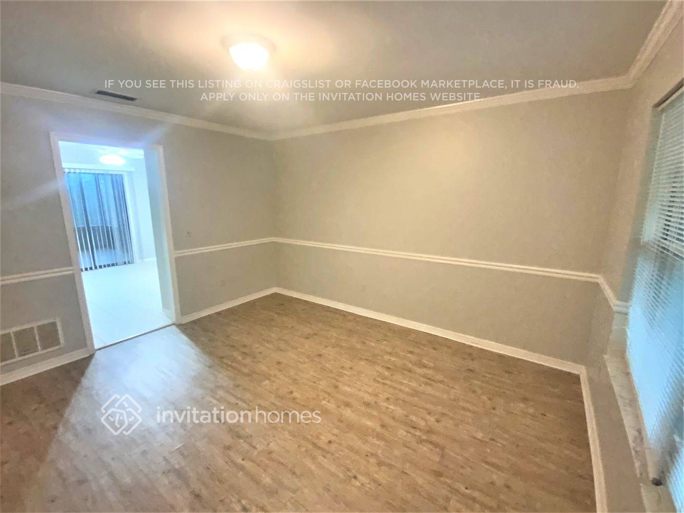 Building Photo - 11666 Wellington Way