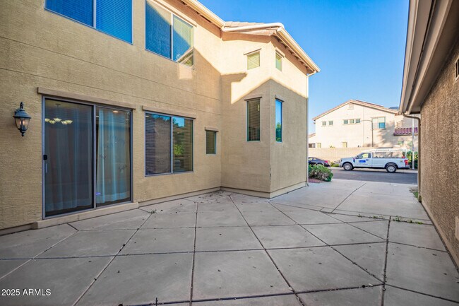 Building Photo - 15170 N 145th Ln