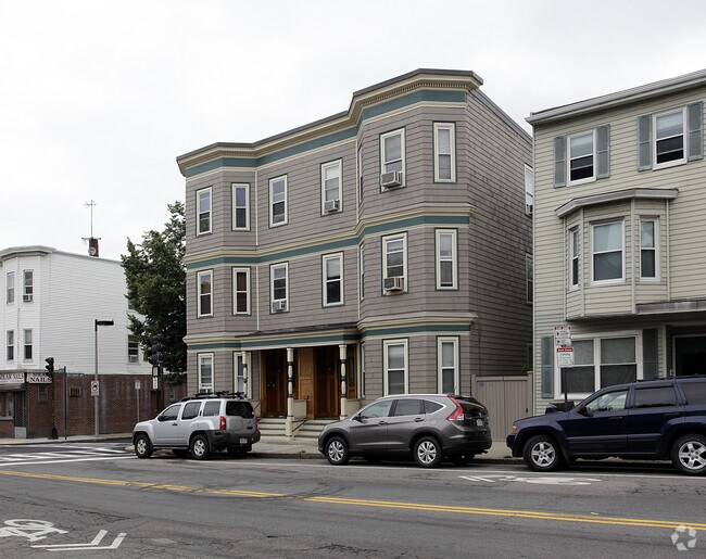 Primary Photo - 648-650 Dorchester Ave