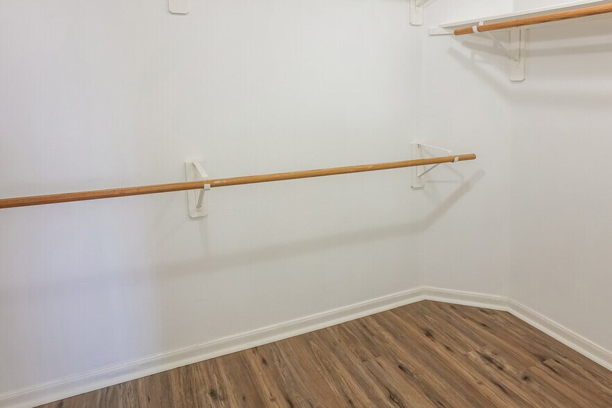 Building Photo - 20439 Westfield Estates Dr