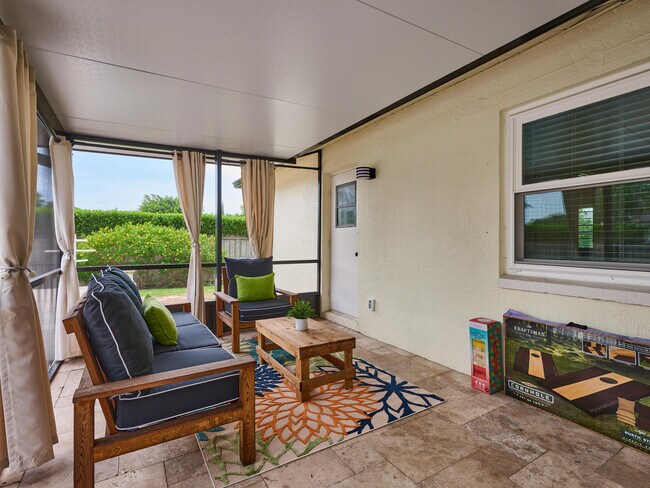Building Photo - 1267 Summerwood Cir