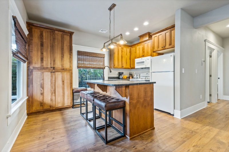 Building Photo - 925 SW Walnut St