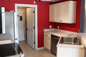 Building Photo - 1208 Brendon Lee Lane