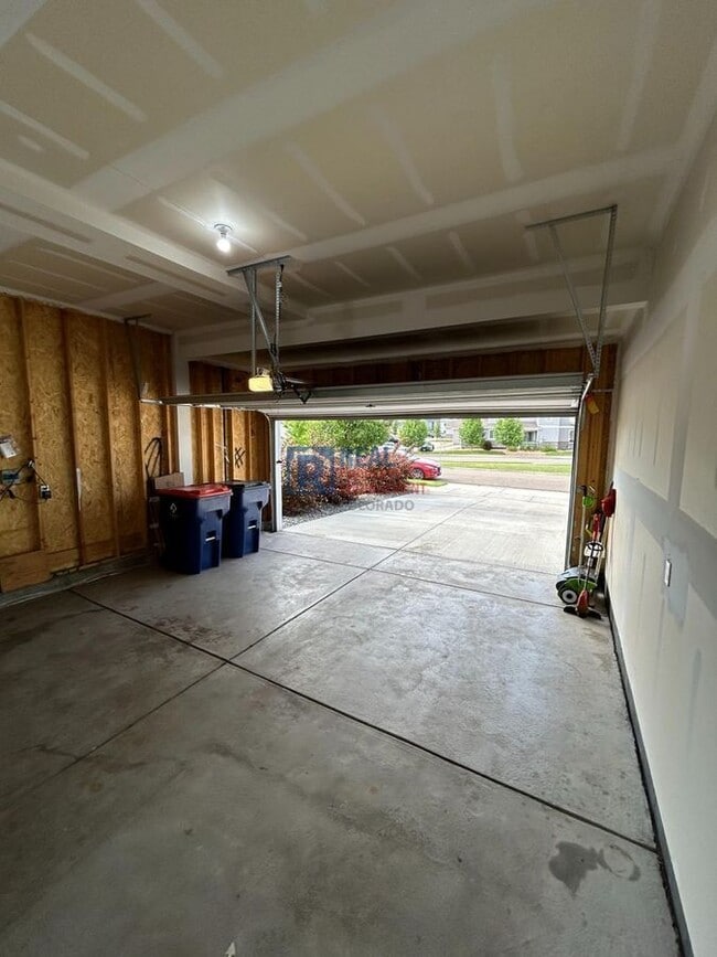 Building Photo - 2909 Quartz Pl