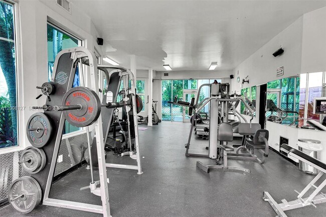 Building Photo - 4335 NW S Tamiami Canal Dr