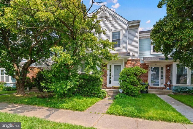 Building Photo - 26 Wessex Ct