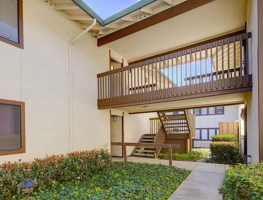 Building Photo - 2415 Horizon Ln