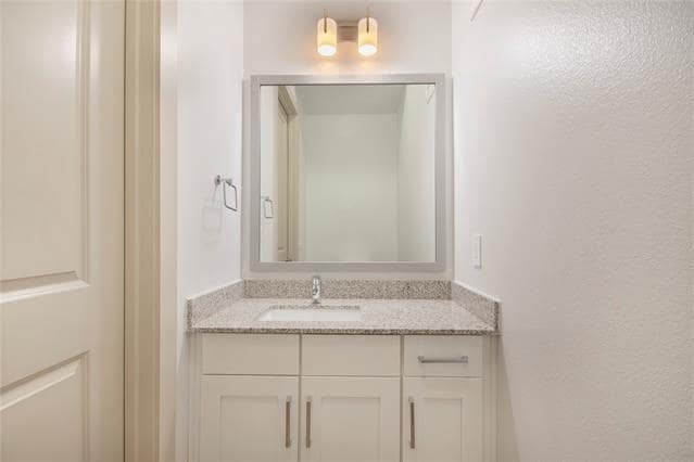 Building Photo - 4700 W Spring Creek Pkwy