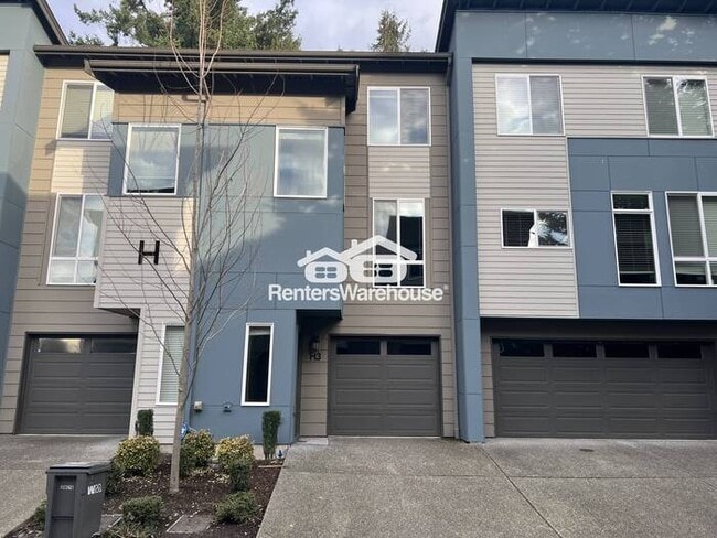 Building Photo - Spacious Townhome in Lynnwood Available Now!