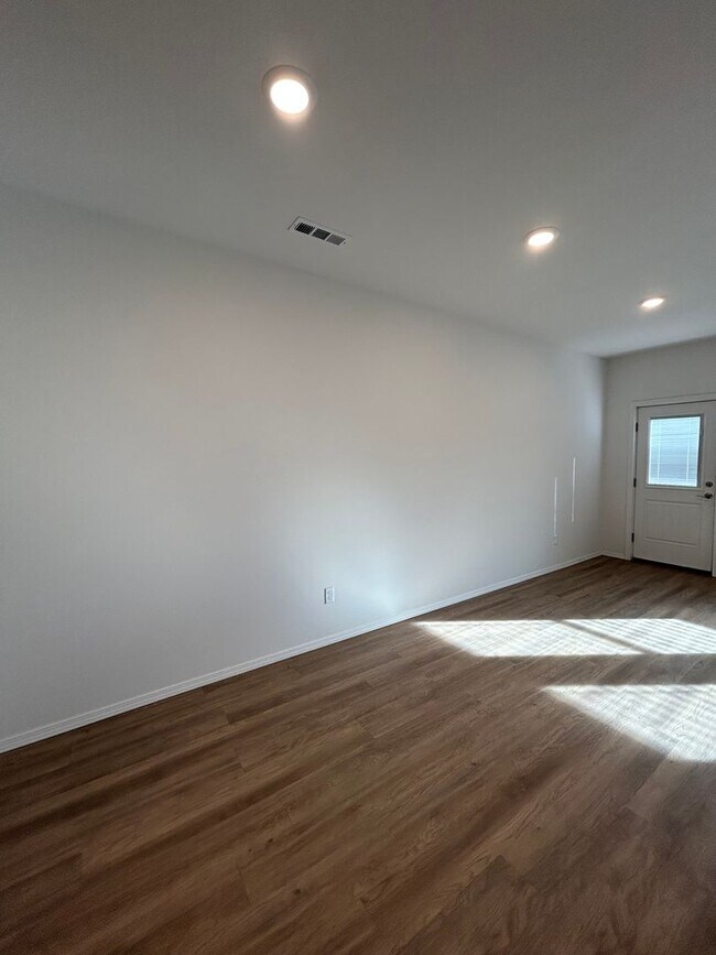 Building Photo - Modern New-Build Townhome with 3 Bedrooms, 2.5 Baths & 1-Car Garage