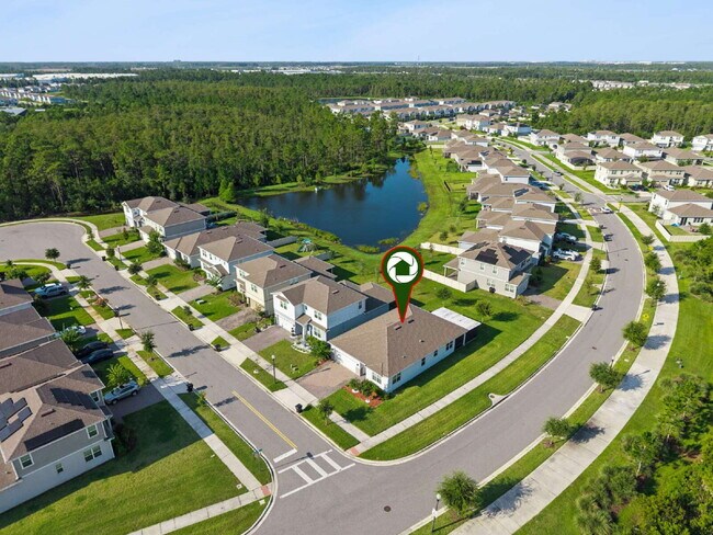 Building Photo - Discover Comfort and Space in this 4-Bed, 2-Bath Orlando Gem!