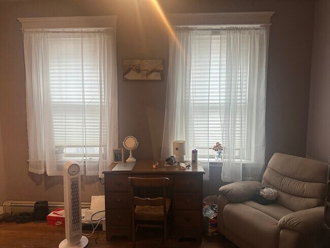 Building Photo - 9 Colborne Rd