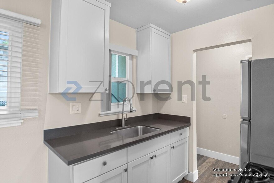 Building Photo - 24035 2nd St