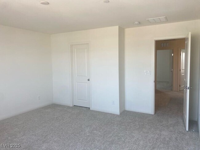 Building Photo - 2757 Abrantes Pl