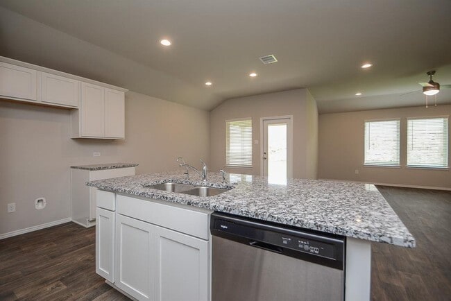 Building Photo - 6508 Wild Cilliment Ct