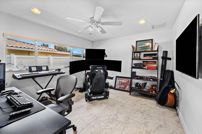 Building Photo - 740 NE 36th St