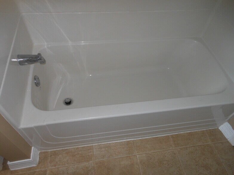 Building Photo - 1331 Old Rte One