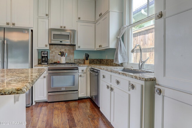 Building Photo - 108 Beaulac Ln