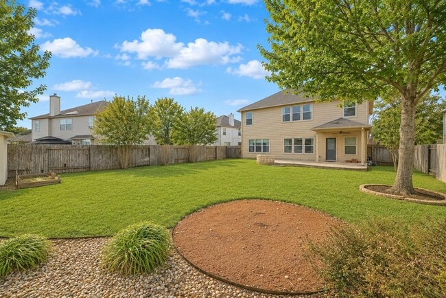 Building Photo - 21205 Penny Royal Dr