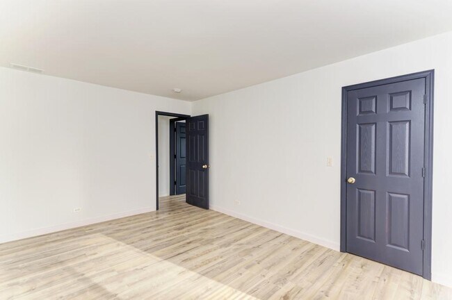 Building Photo - 5610 Heartland Ct