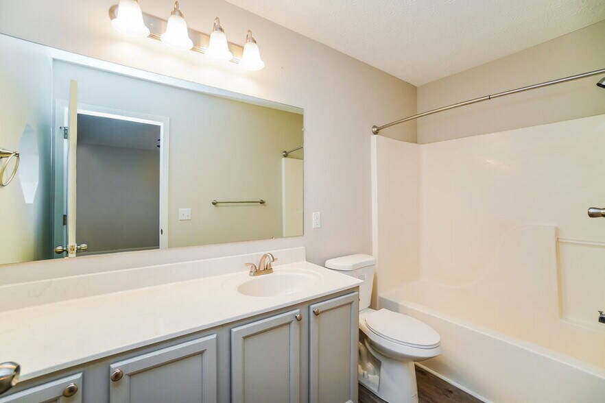 Building Photo - 1272 Poplar Creek Ct