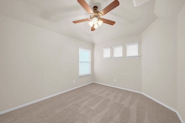 Building Photo - Welcome home to this beautiful home in the...