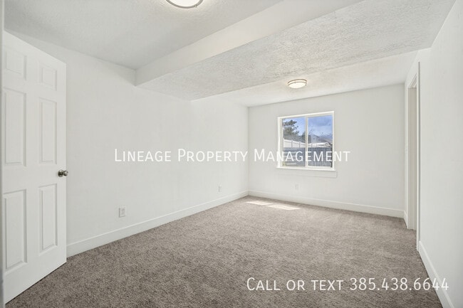 Building Photo - 13863 Kessler Peak Dr