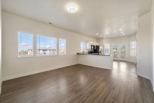 Building Photo - 13528 Venicia Way