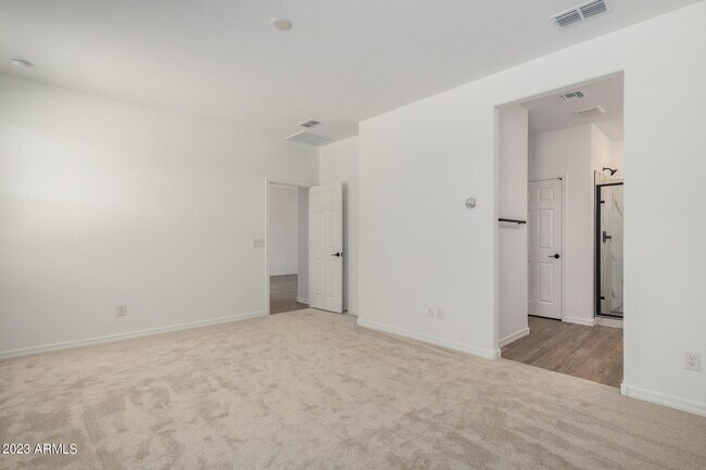 Building Photo - 17318 W Surrey Dr
