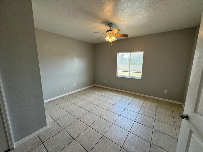 Building Photo - 489 Las Cortes Ln