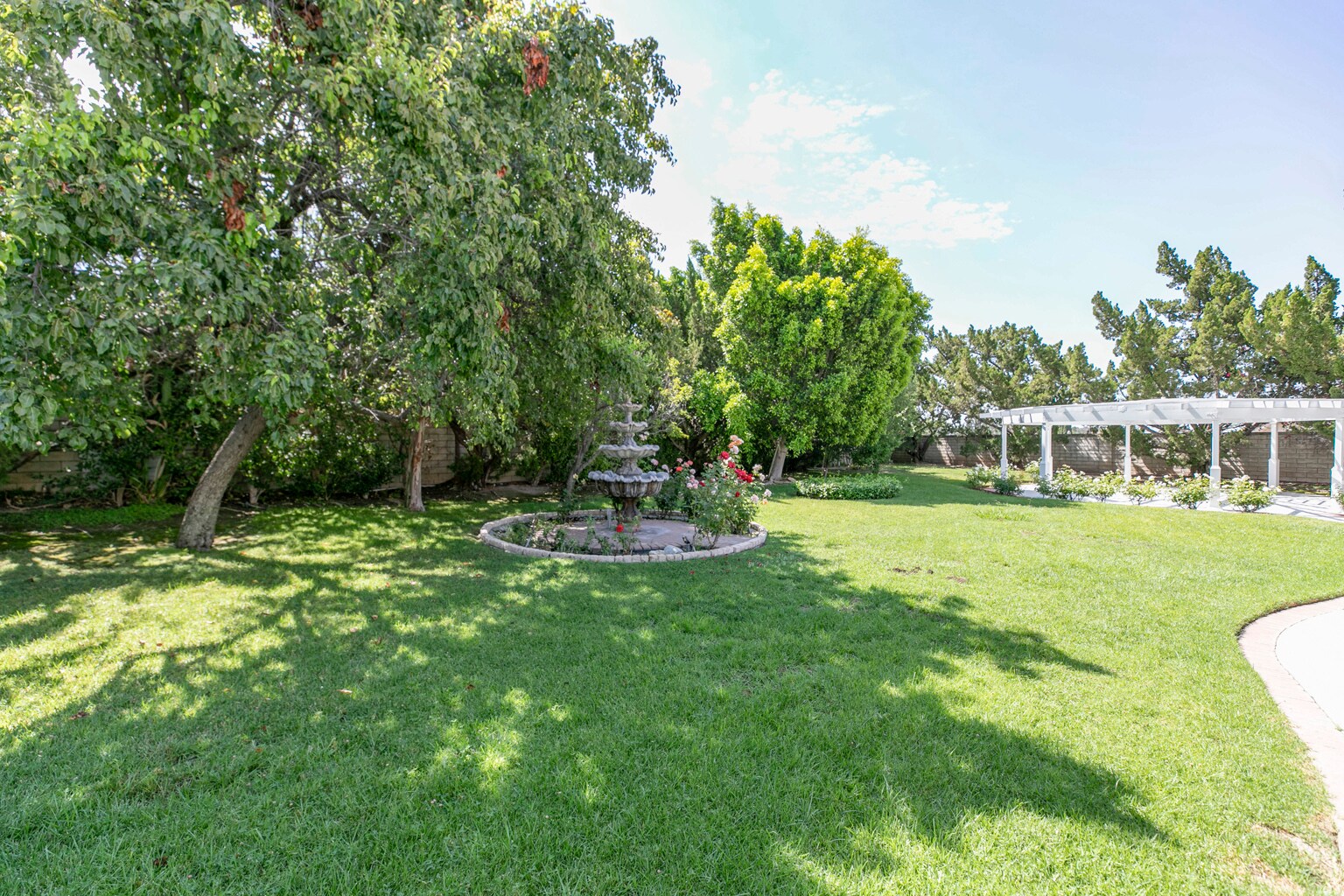 Building Photo - 10928 Meseta Ave