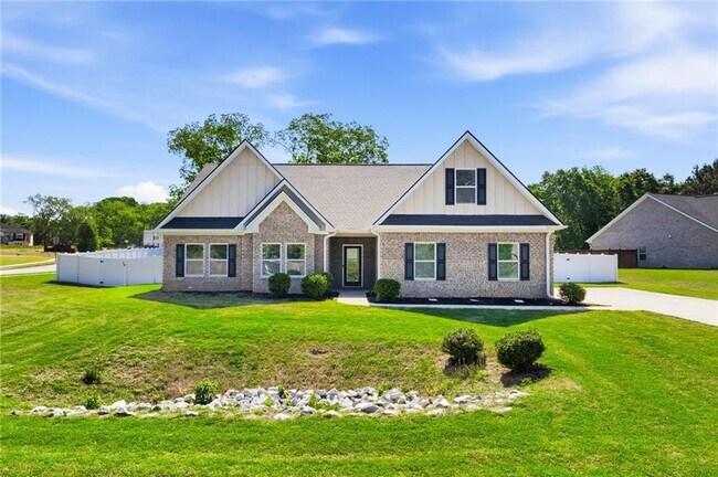 Building Photo - 201 Cade's Ct