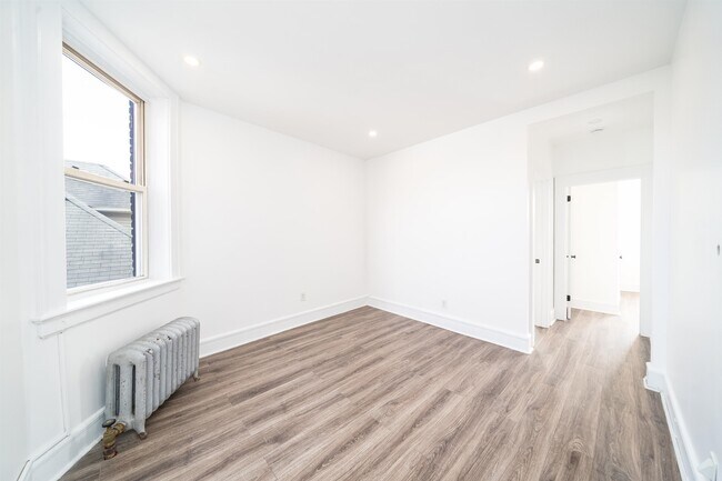 Building Photo - 81 Glenridge Ave
