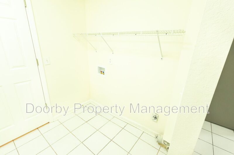 Building Photo - 3627 6th Ave