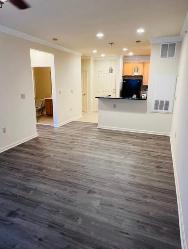 Building Photo - 2665 Prosperity Ave