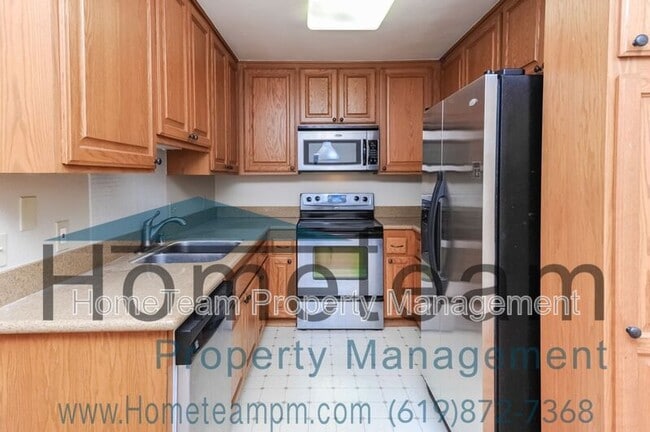 Building Photo - 13613 Comuna Dr