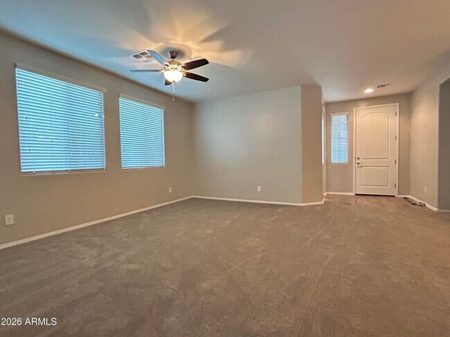 Building Photo - 3030 E Quartz St