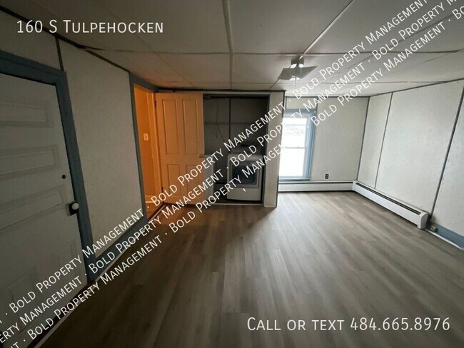 Building Photo - 160 S Tulpehocken St