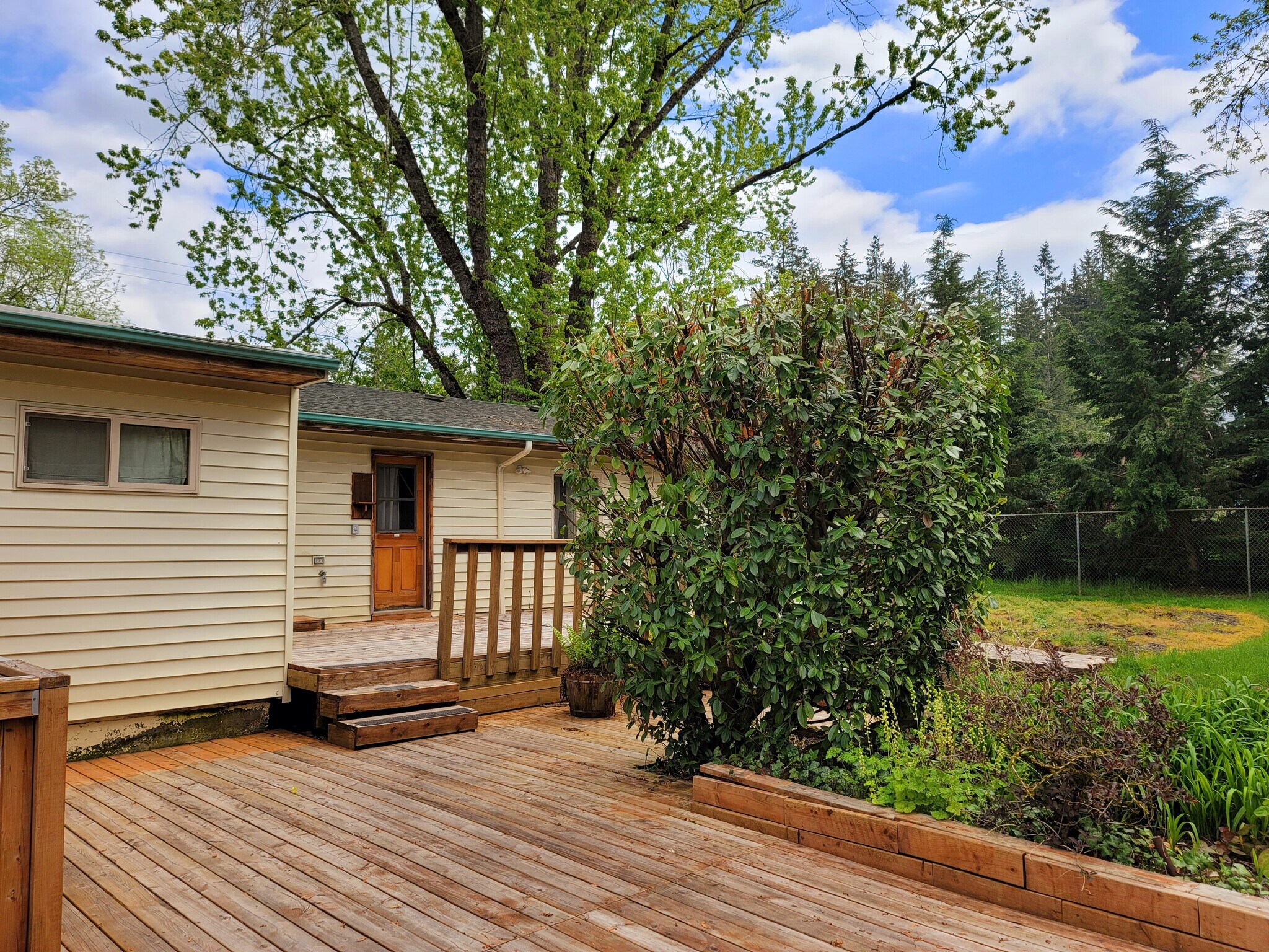 Building Photo - 11071 SE 242nd Ave