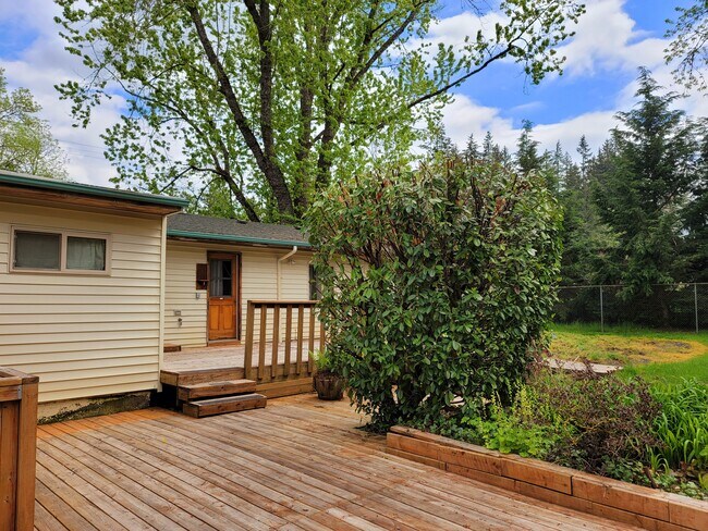 Building Photo - 11071 SE 242nd Ave