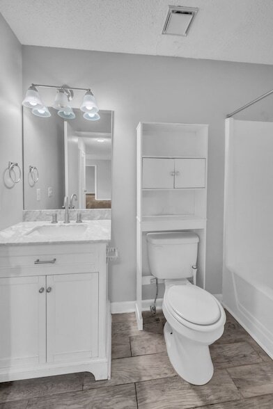 Building Photo - 212 Trailway Cir