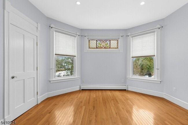 Building Photo - 109 North Ave