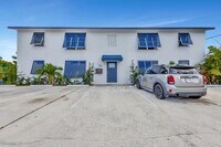 Building Photo - 541 Blue Heron Blvd