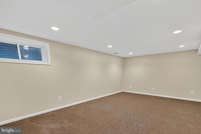 Building Photo - 6905 Stonewood Ct