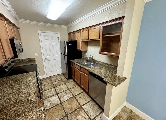Building Photo - 331 Eastridge Dr