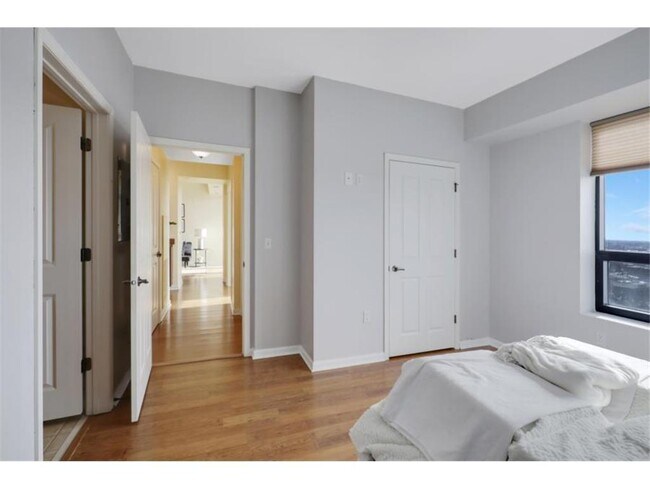 Building Photo - 500 E Grant St