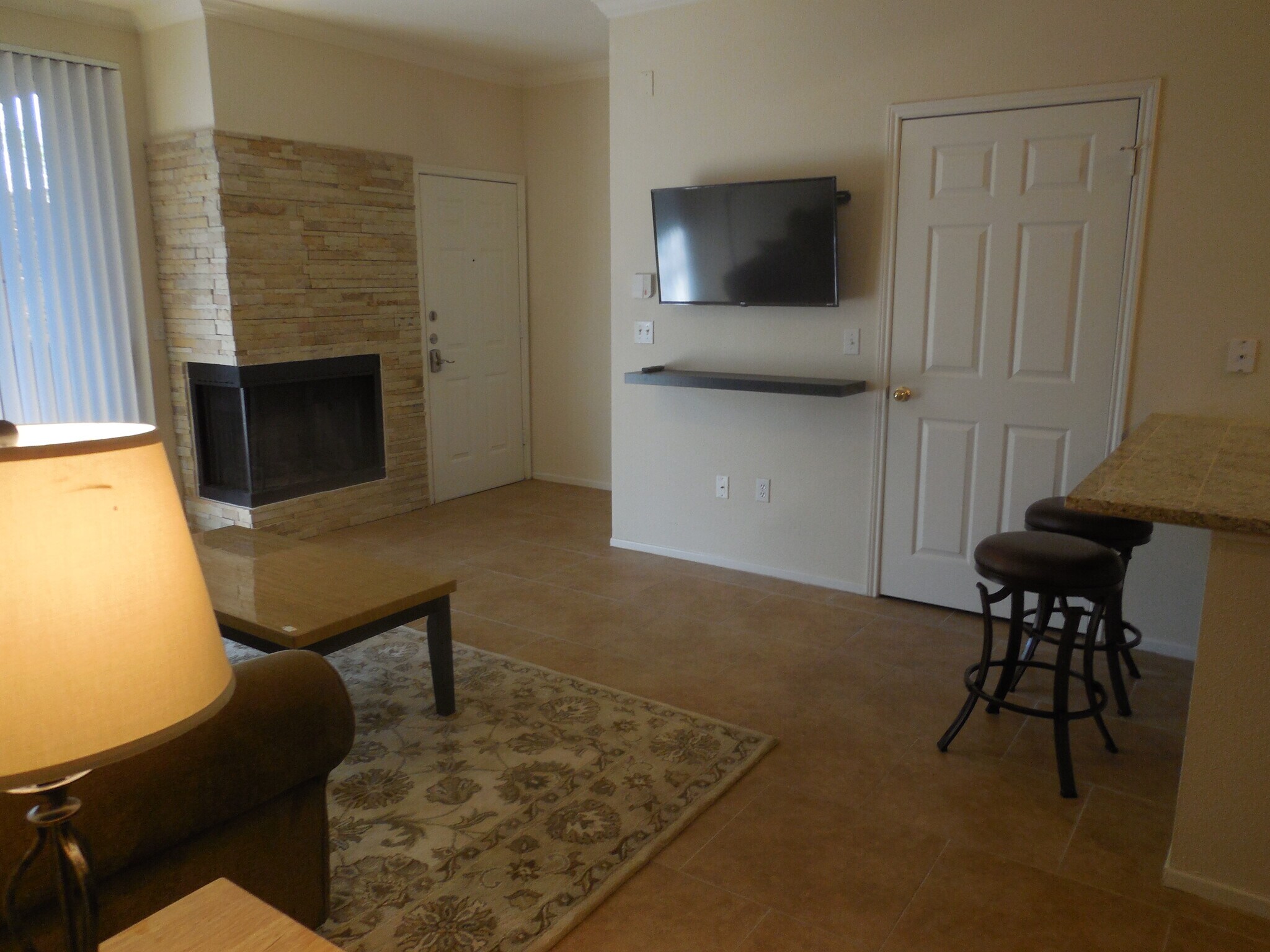 Building Photo - 7009 E Acoma Dr