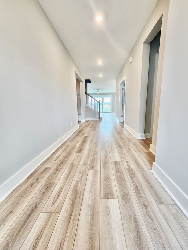 Building Photo - Like new in Midtown - 3 bedrooms plus additional flex spaces - Nexton