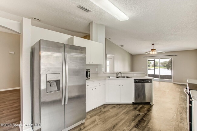 Building Photo - 1273 Brumpton Pl